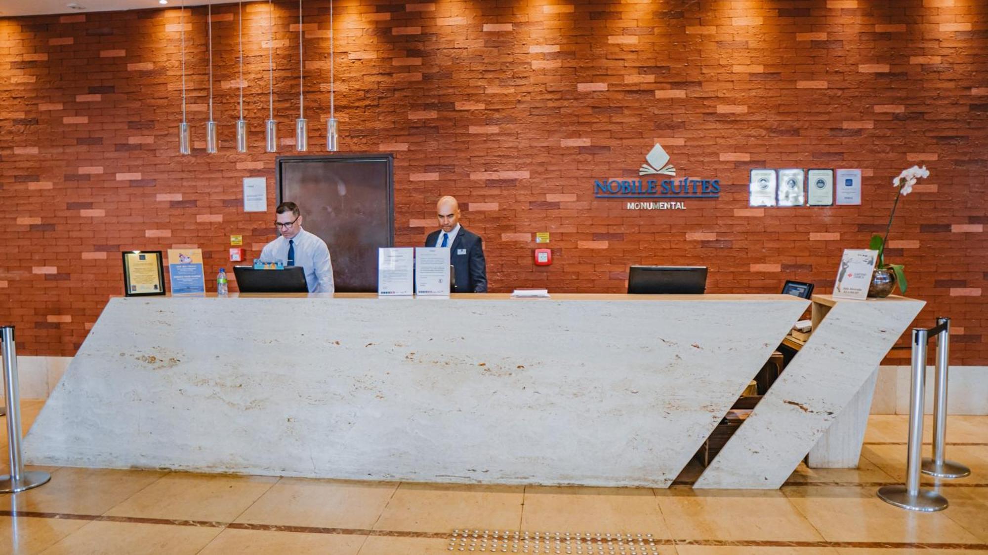 Nobile Suites Monumental Brasilia Esterno foto